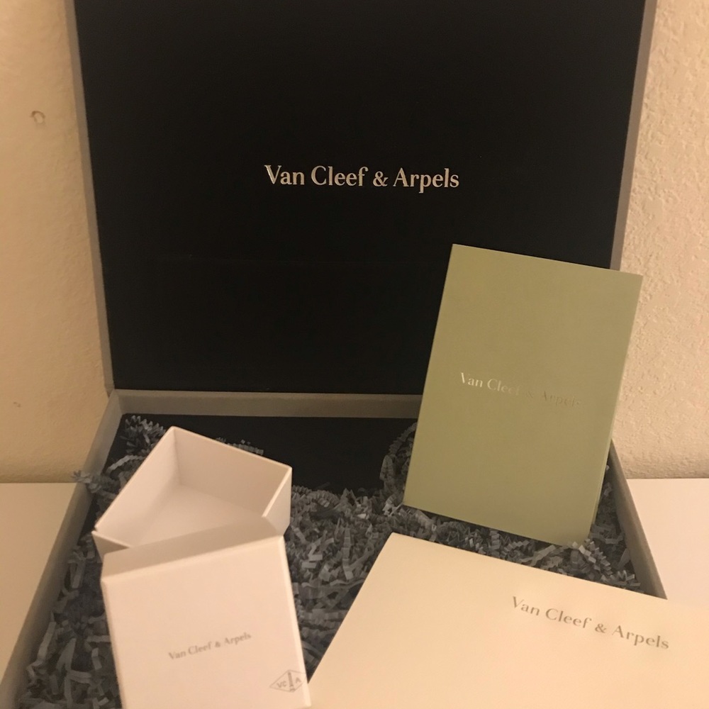 Van Cleef & Arpels Box